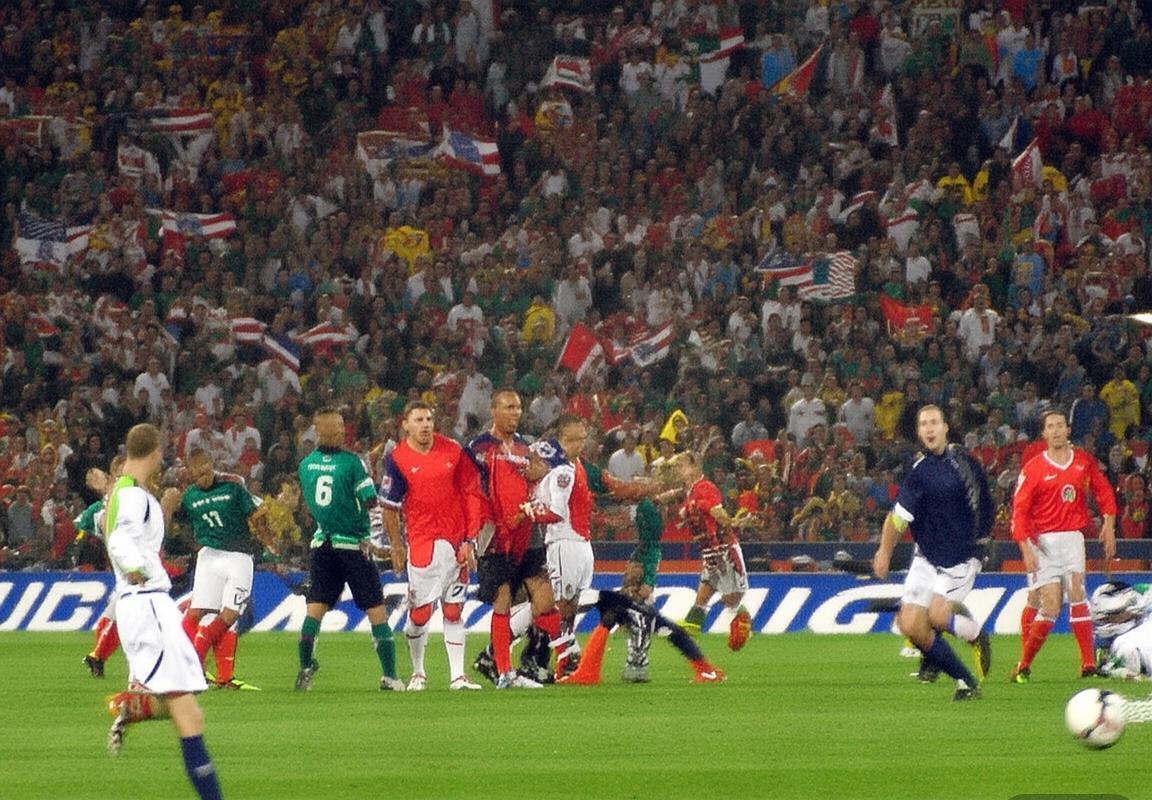 2006世界杯美国对葡萄牙巅峰对决：激情绿茵传奇回顾(图1)